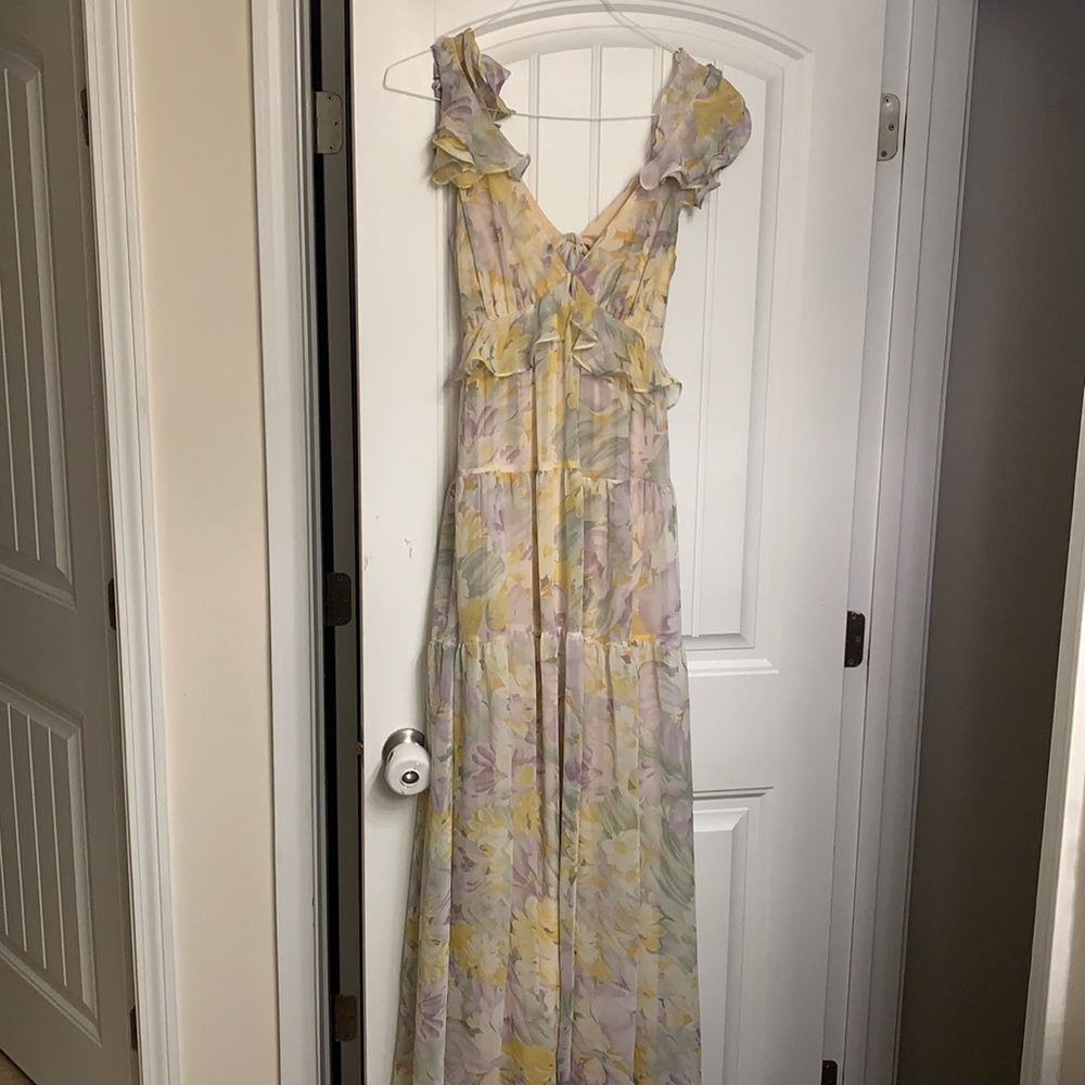 Gorgeous Dress from Vici. Worn once. Perfect for Wedding, Holiday etc